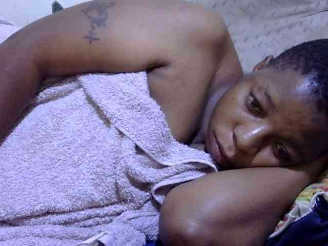 Cute-adiyaa webcam