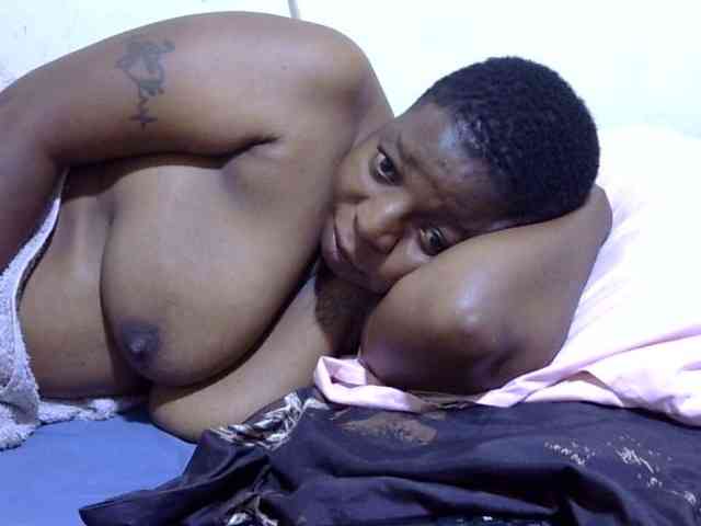 Cute-adiyaa webcam