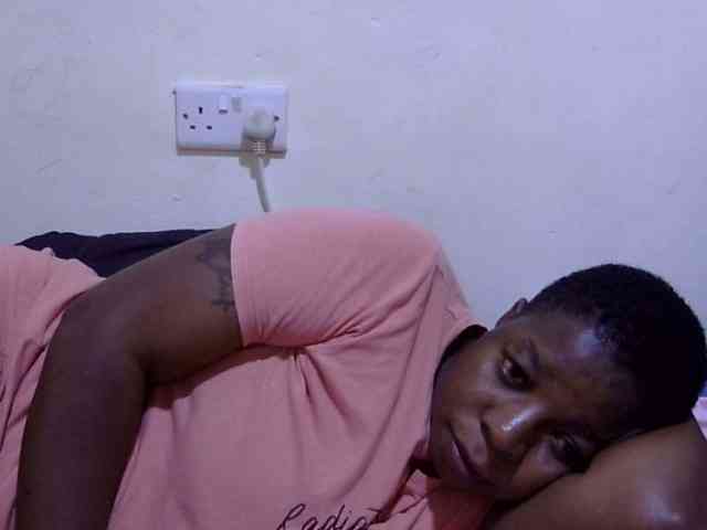 Cute-adiyaa webcam