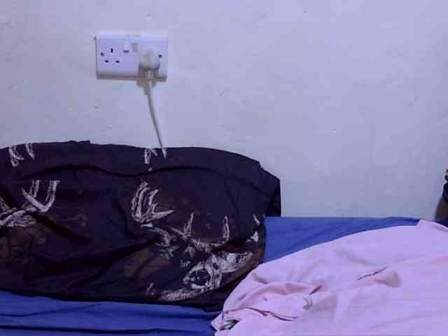 Cute-adiyaa webcam
