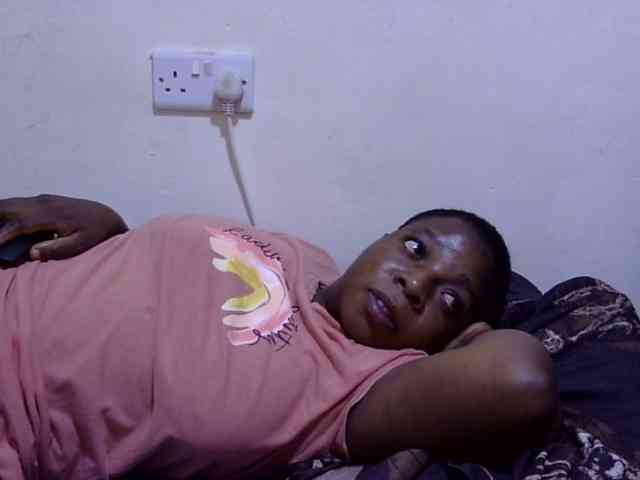Cute-adiyaa webcam
