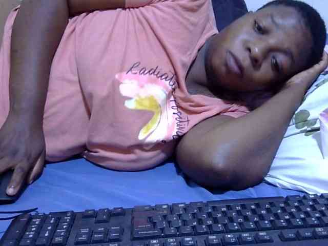 Cute-adiyaa webcam