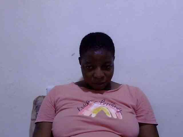 Cute-adiyaa webcam
