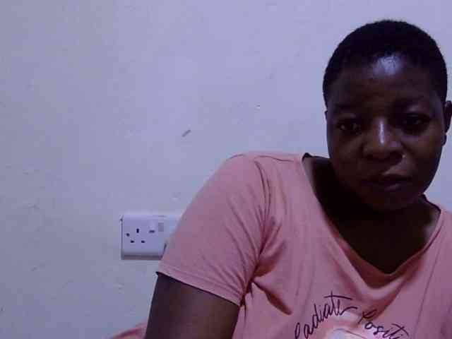 Cute-adiyaa webcam