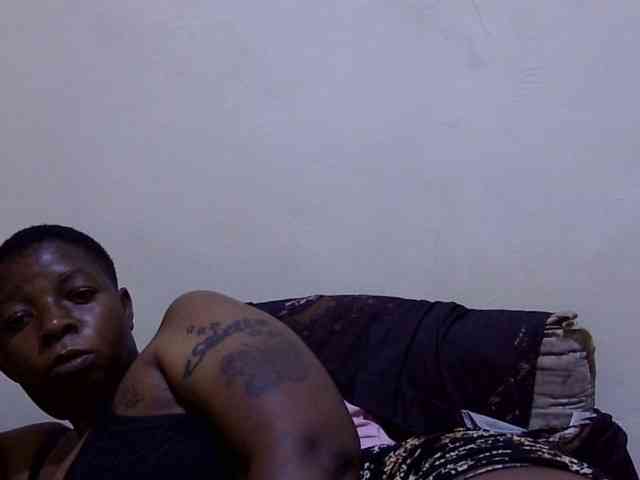 Cute-adiyaa webcam
