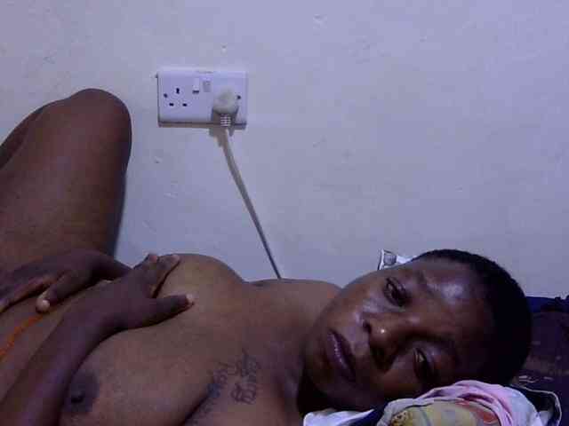 Cute-adiyaa webcam