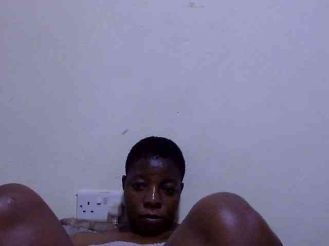 Cute-adiyaa webcam