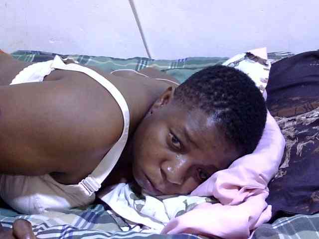 Cute-adiyaa webcam
