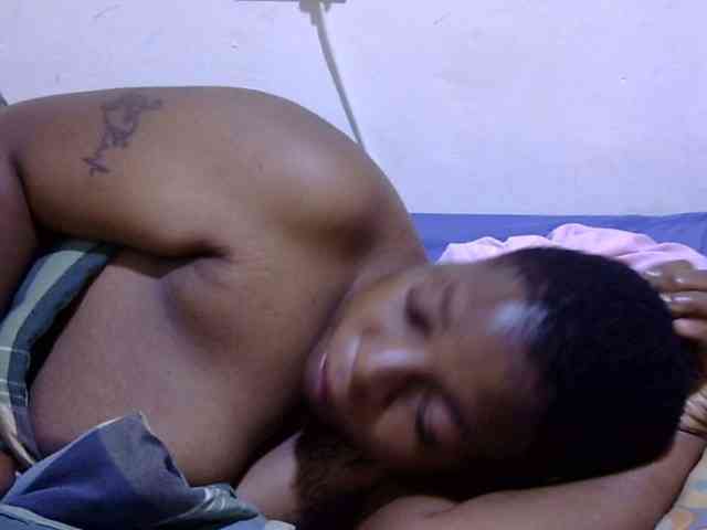 Cute-adiyaa webcam