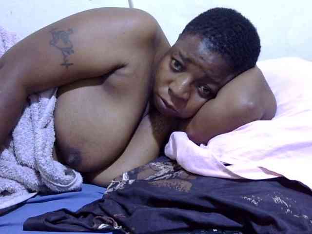 Cute-adiyaa webcam