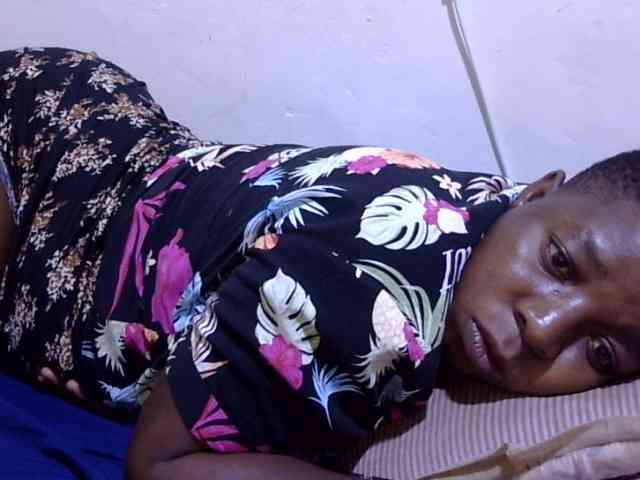 Cute-adiyaa webcam