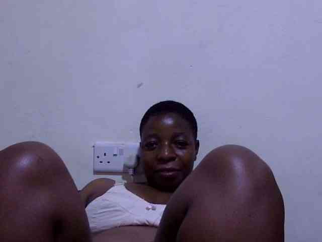 Cute-adiyaa webcam