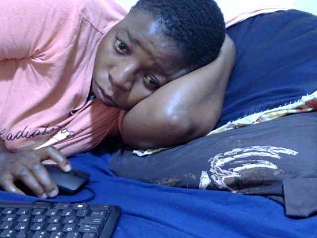 Cute-adiyaa webcam
