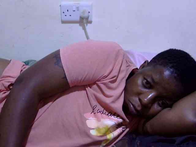 Cute-adiyaa webcam