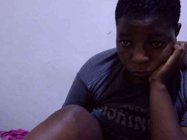 Cute-adiyaa webcam