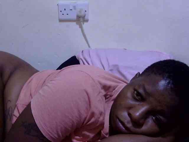 Cute-adiyaa webcam