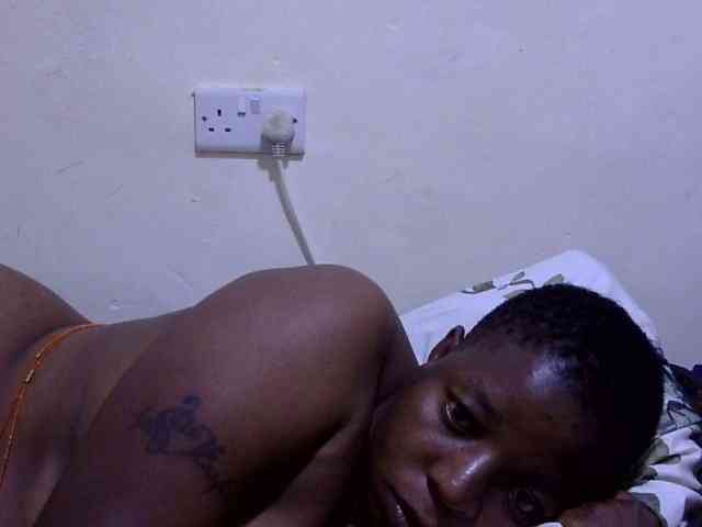 Cute-adiyaa webcam
