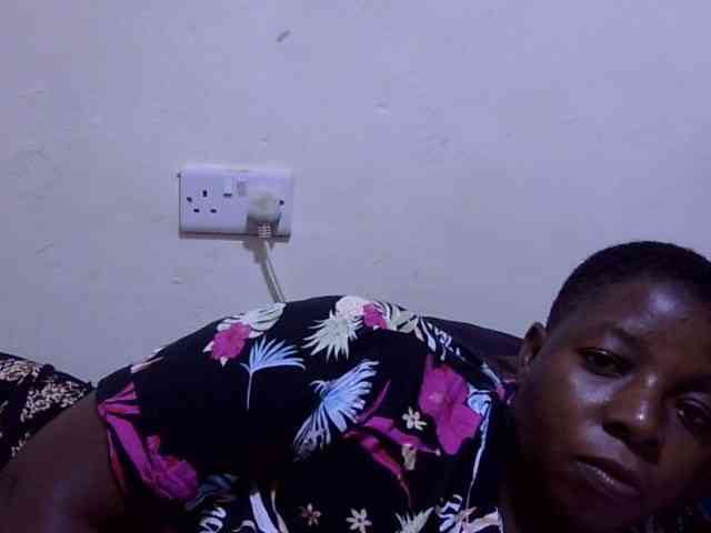 Cute-adiyaa webcam