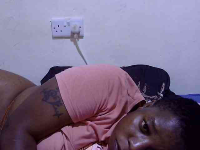 Cute-adiyaa webcam