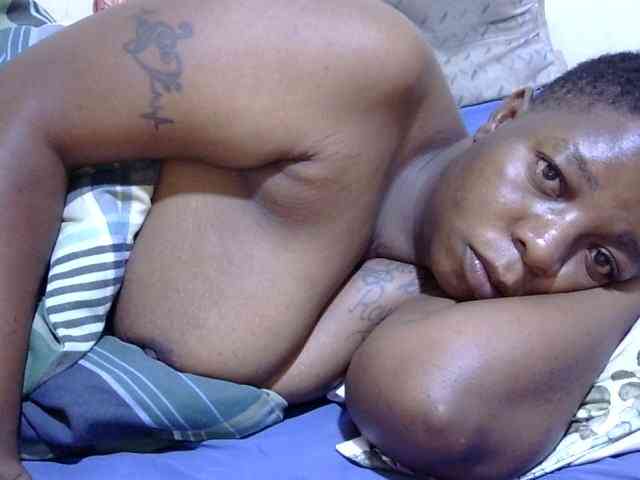 Cute-adiyaa webcam