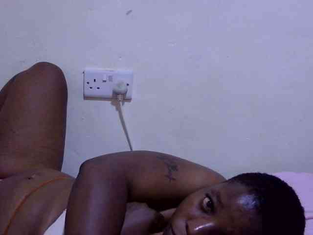 Cute-adiyaa webcam