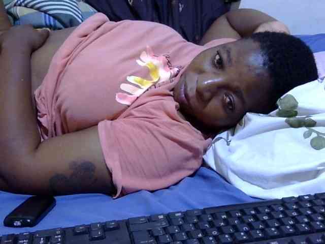 Cute-adiyaa webcam