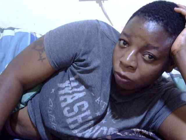 Cute-adiyaa webcam
