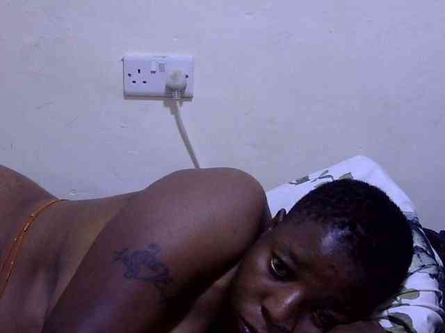 Cute-adiyaa webcam