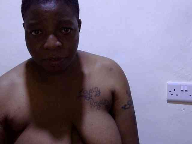 Cute-adiyaa webcam