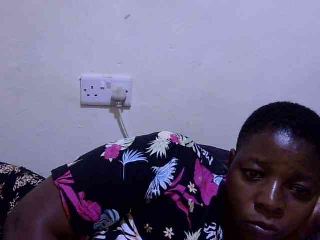 Cute-adiyaa webcam