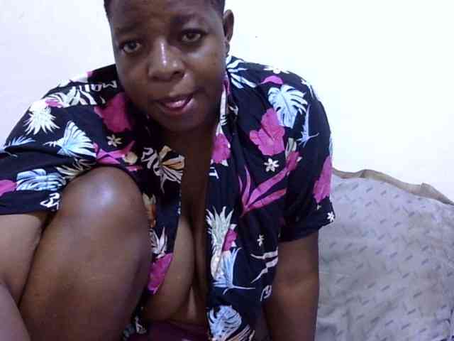 Cute-adiyaa webcam