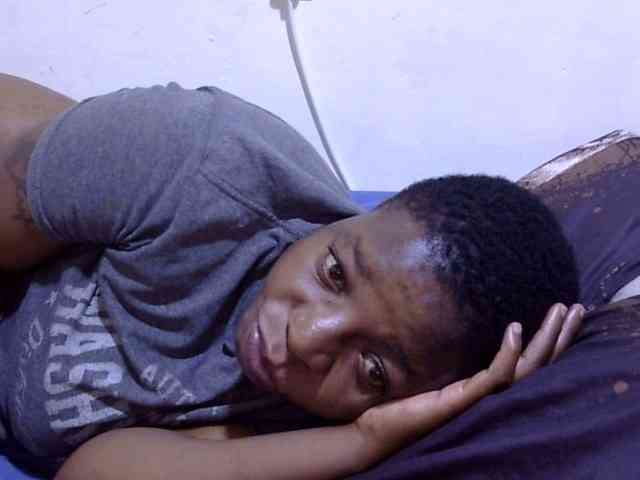 Cute-adiyaa webcam