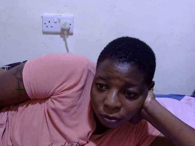 Cute-adiyaa webcam