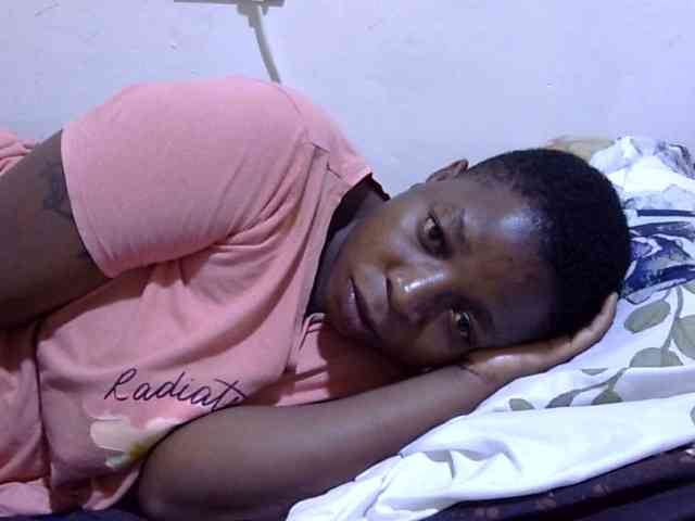 Cute-adiyaa webcam