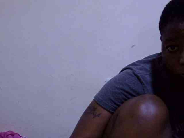 Cute-adiyaa webcam