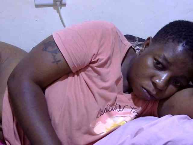 Cute-adiyaa webcam