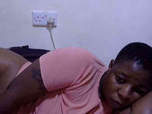 Cute-adiyaa webcam