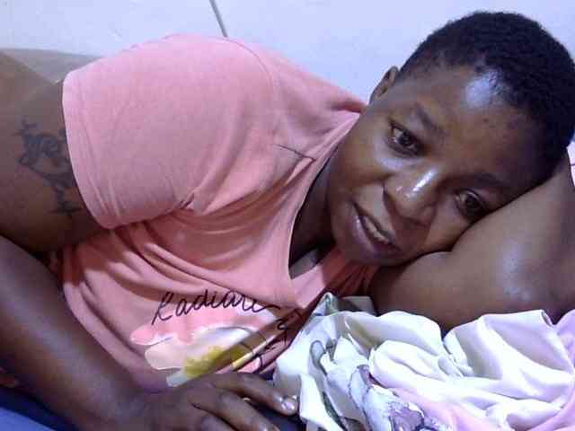 Cute-adiyaa webcam