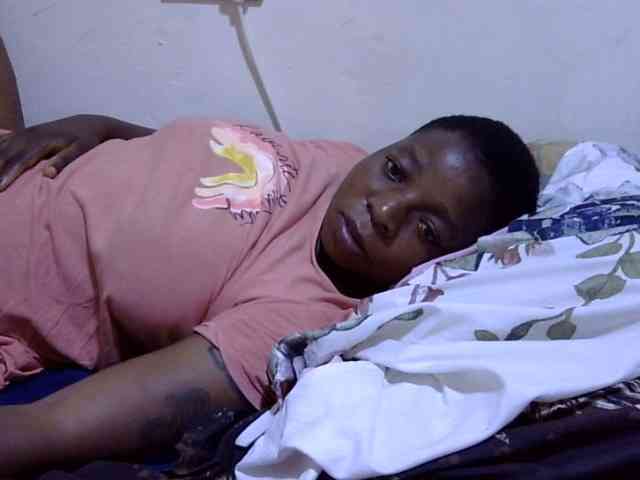 Cute-adiyaa webcam