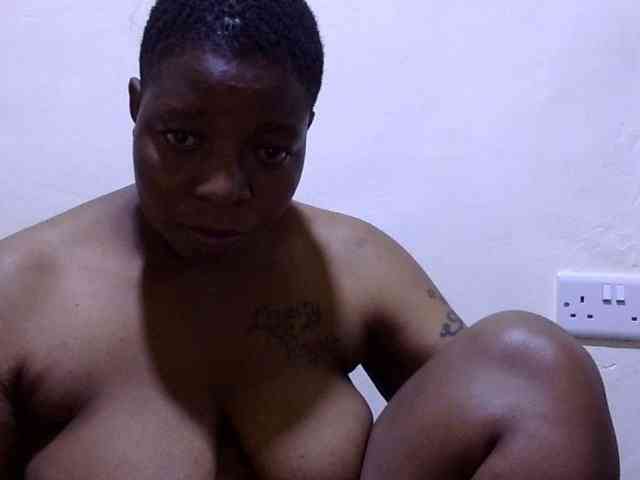 Cute-adiyaa webcam