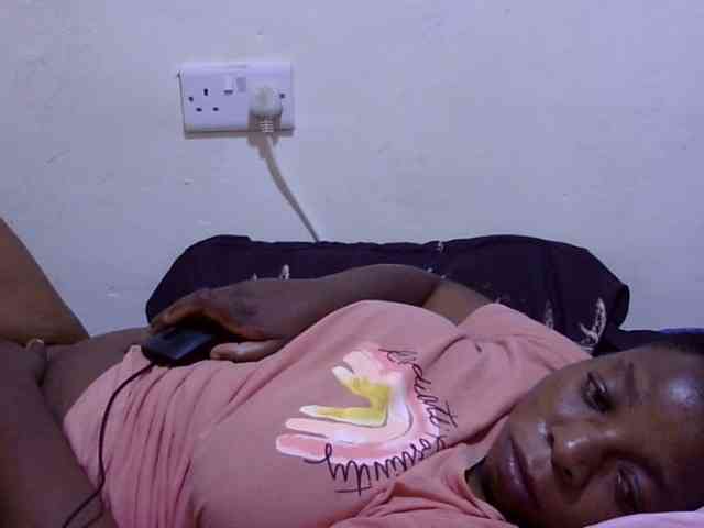 Cute-adiyaa webcam