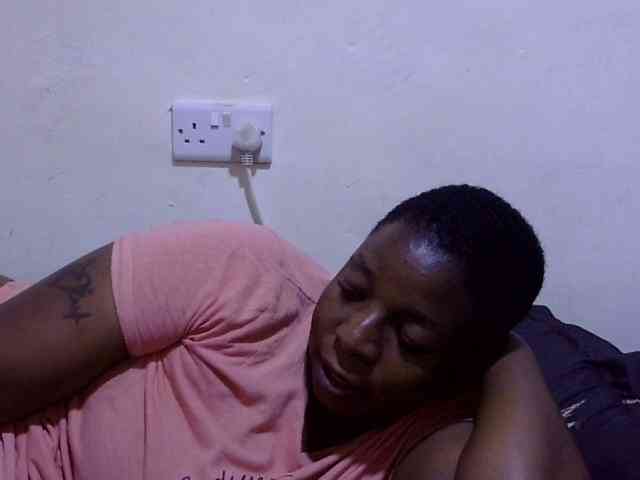 Cute-adiyaa webcam