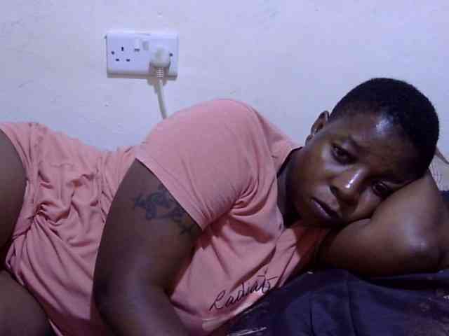 Cute-adiyaa webcam