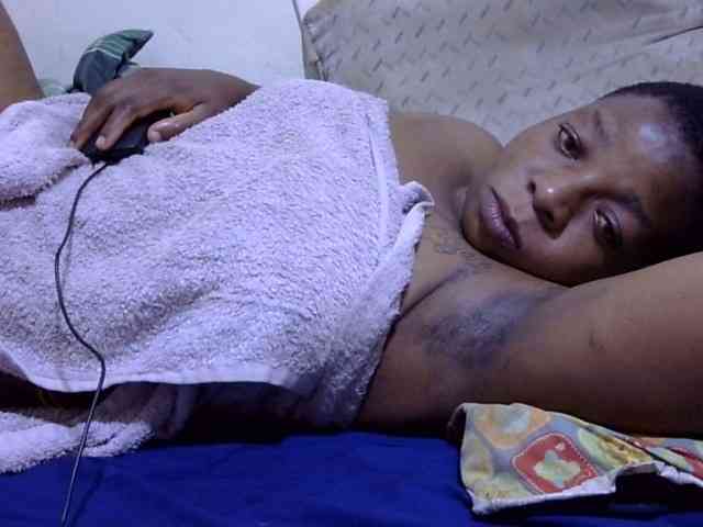 Cute-adiyaa webcam