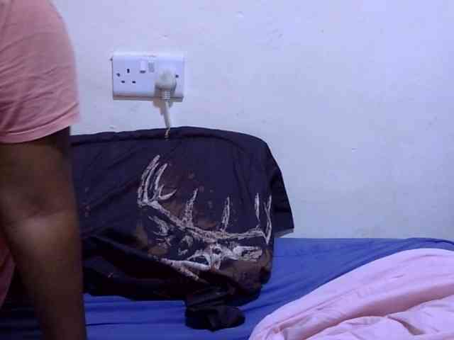 Cute-adiyaa webcam