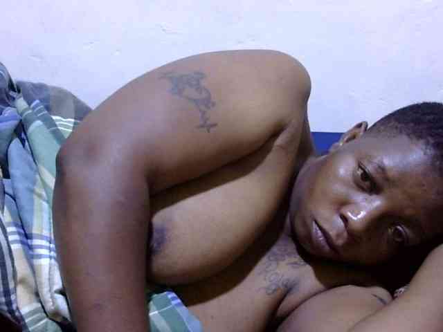 Cute-adiyaa webcam