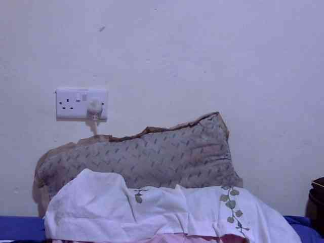 Cute-adiyaa webcam