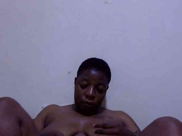Cute-adiyaa webcam