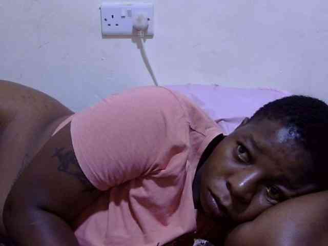 Cute-adiyaa webcam