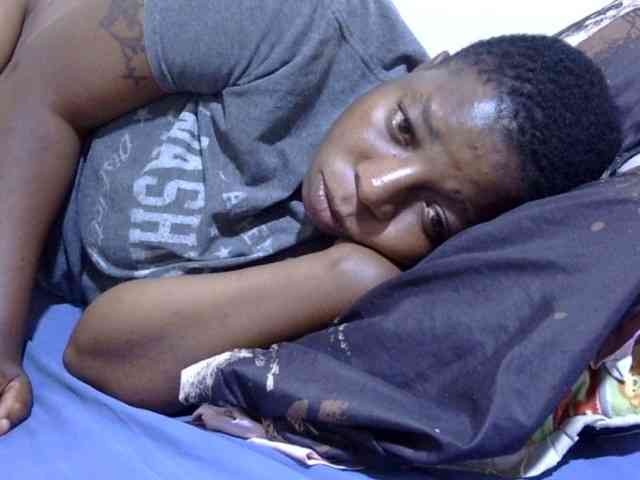 Cute-adiyaa webcam
